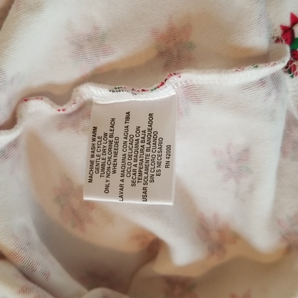 Poinsettia Turtleneck - Picture 5 of 7